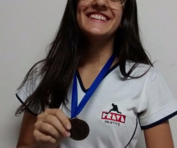 Bianca de Lourenço Mandarino 8º B - 3º Lugar
