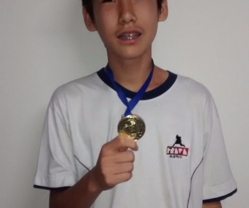 Caio Ryoji Arai 8º C - 1º lugar
