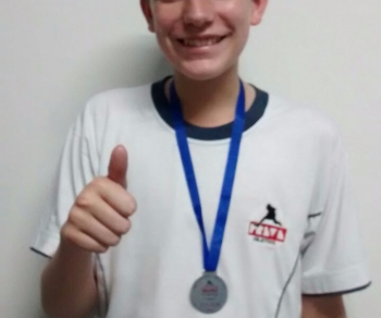 Giovani de Alvarenga Taveira 8º B - 2º lugar